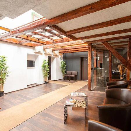 Vendi Grand Square Residence سيبيو المظهر الخارجي الصورة
